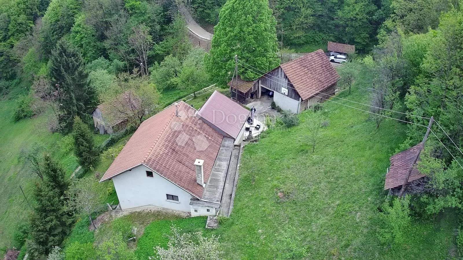 Kuća s predivnim pogledom i velikim građevinskim zemljištem nadomak Krapinskih Toplica - Klokovec, Krapinske Toplice