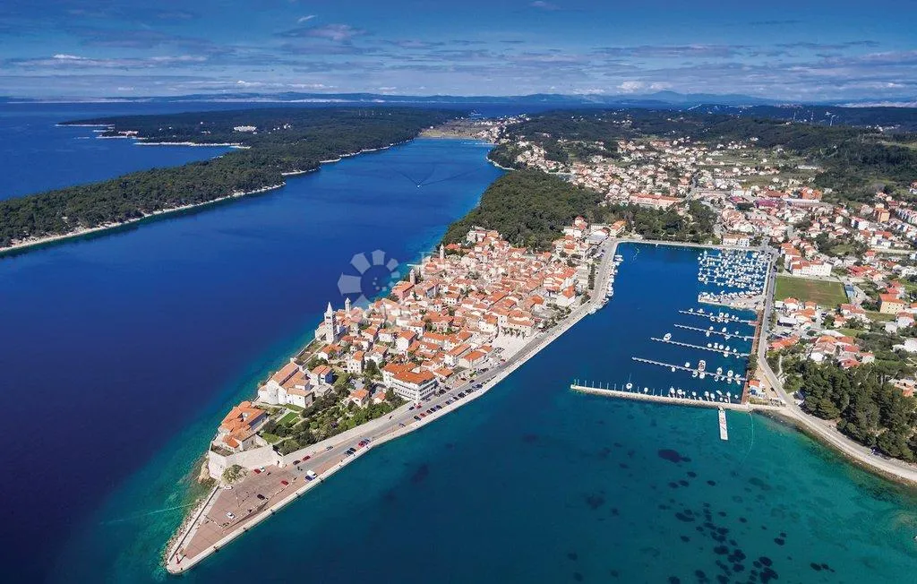banjol-dvojna mediteranska vila s pogledom na more i bazenima - slika 53