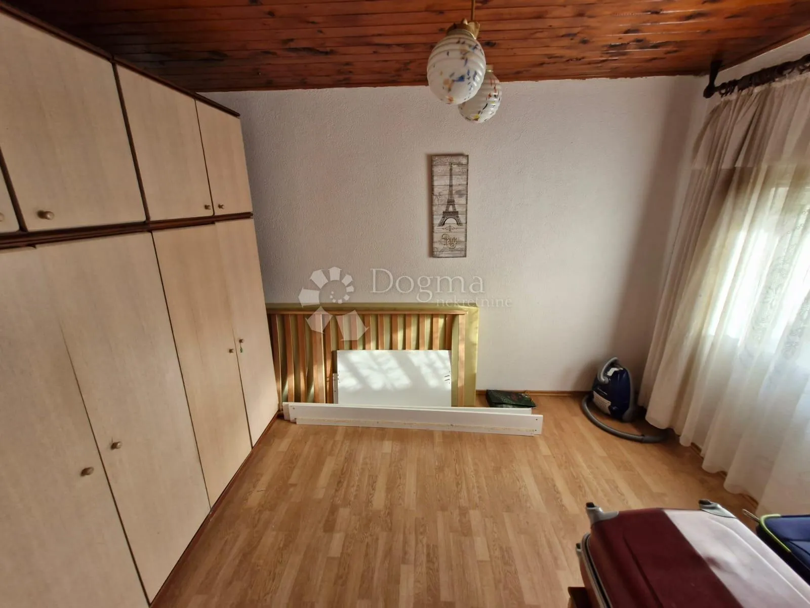 kuća sa prostranom okućnicom nedaleko od rovinja - slika 9