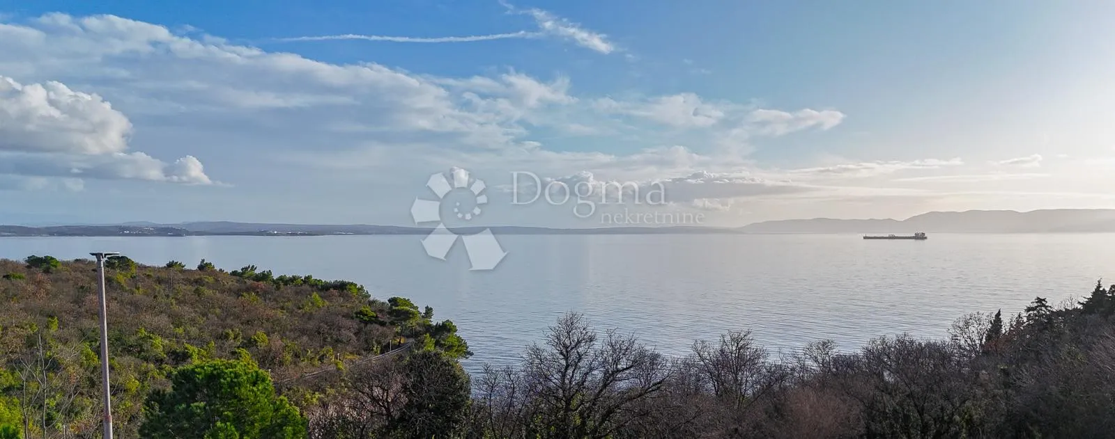 kostrena - luksuzni stan 50 metara od plaže - slika 21