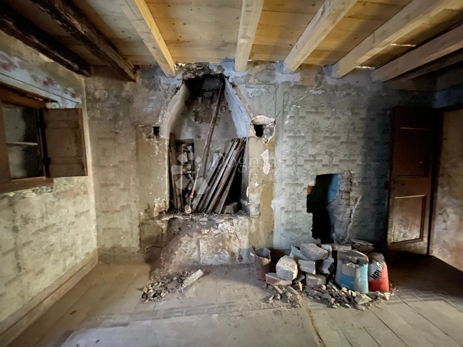 preslatka kućica za potpunu renovaciju u srcu vodnjana - slika 16