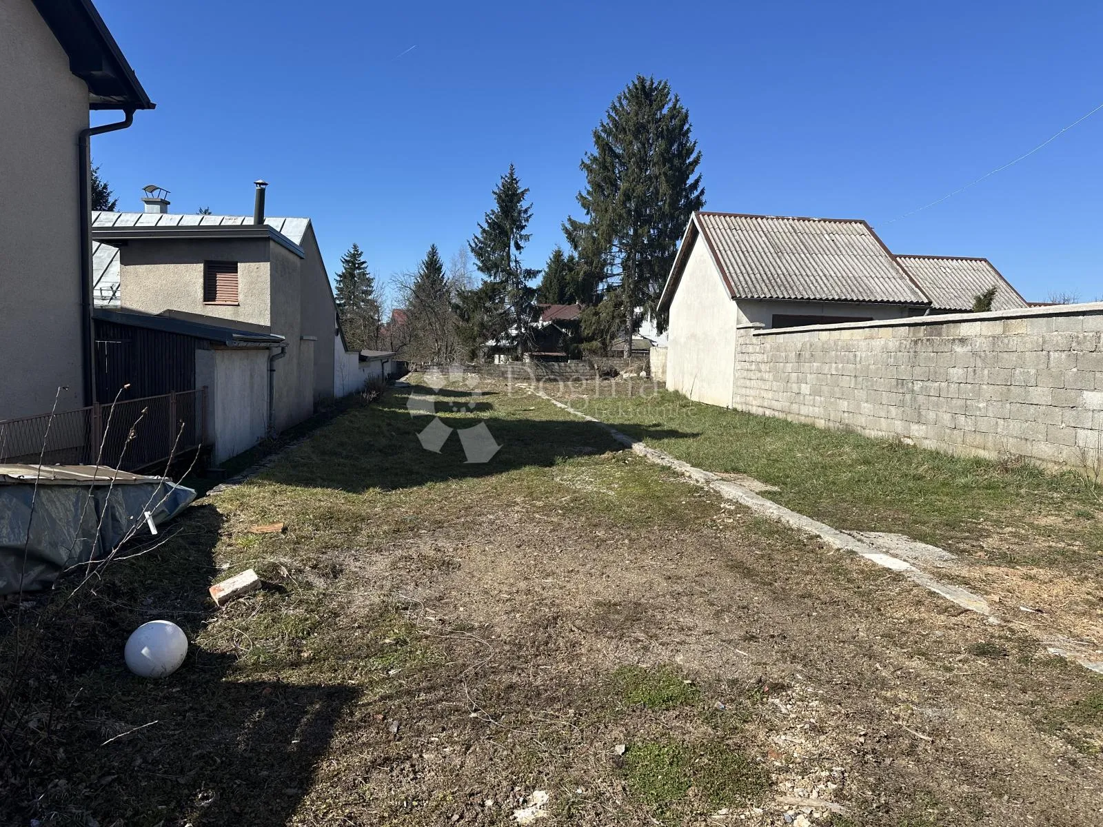 građevinsko zemljište na 600m od centra mirna lokacija - slika 2