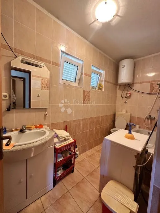 zadar, pridraga -100 m od mora - slika 6