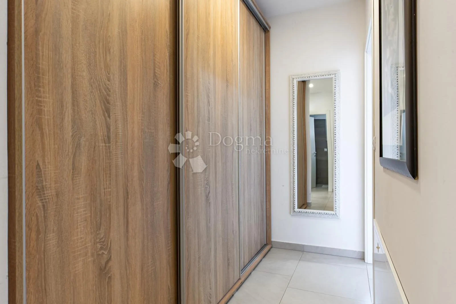 ekskluzivna nekretnina u kostreni – cijela etaža, apartman i velika garaža sa spremištima! - slika 14