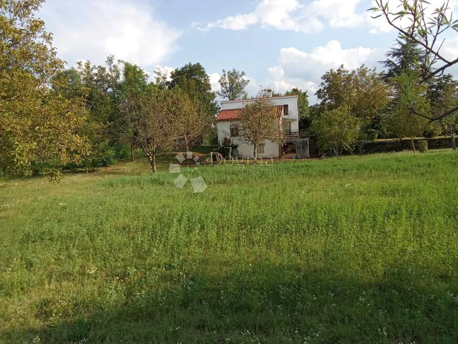 kuća s prostranom građevinskom parcelom – pazin - slika 13