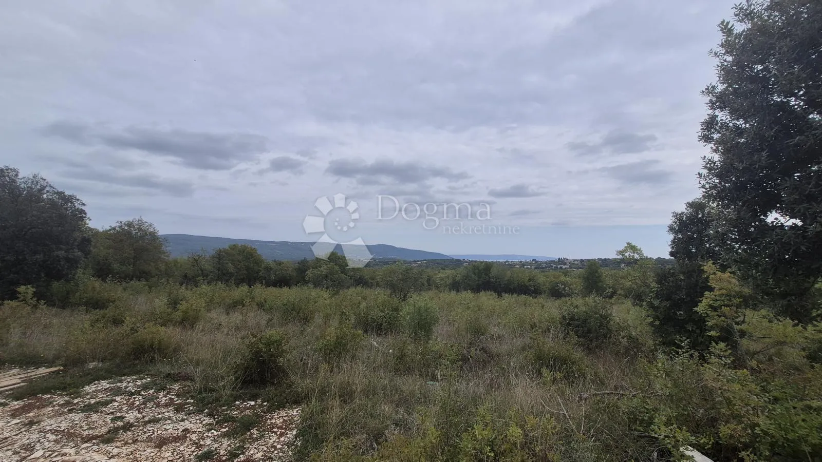 građevinsko zemljište površine2878 m2 u raklju - slika 8