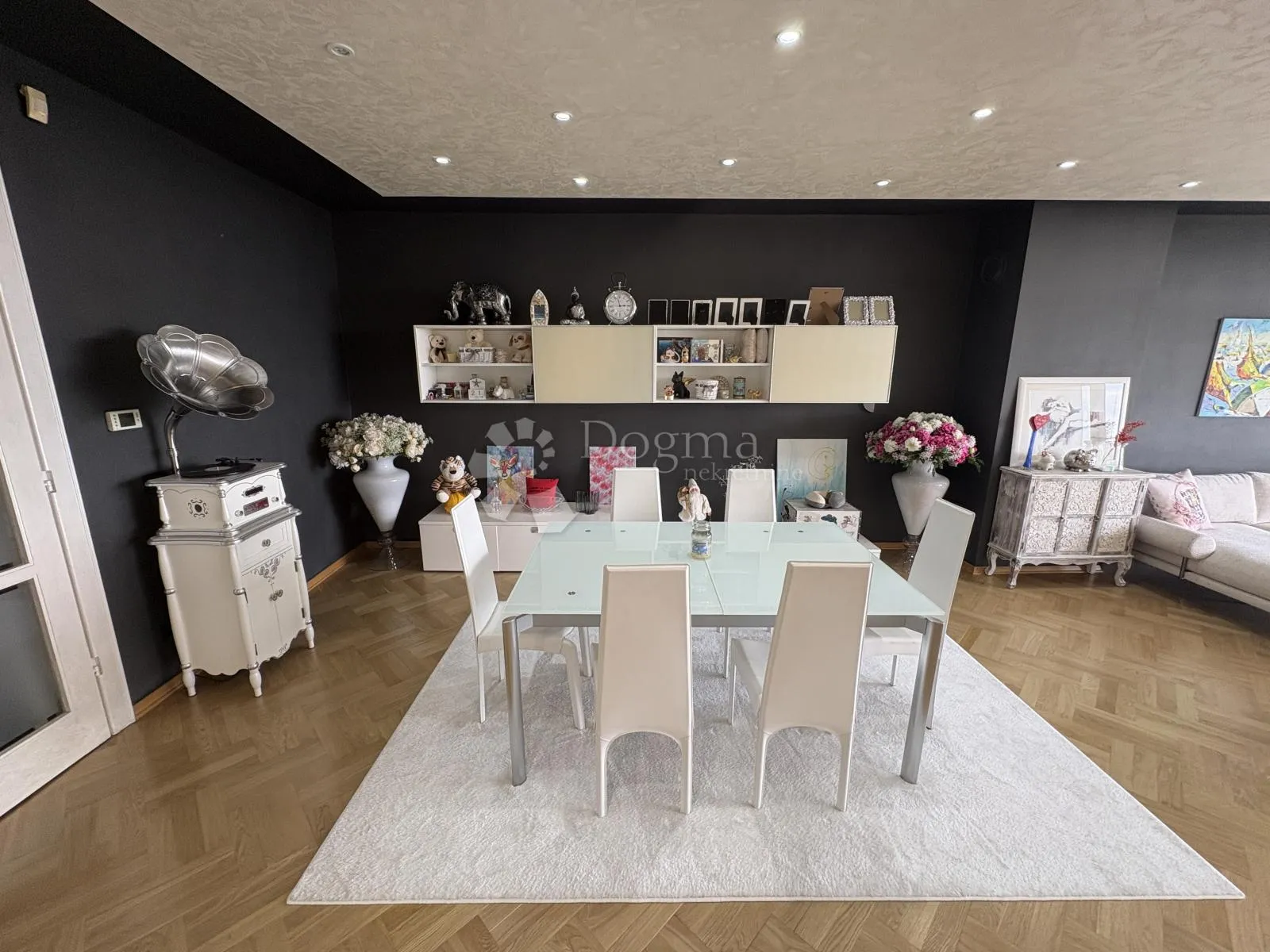 vrhovec 192 m² – panoramski pogled na zagreb, terase, garaža - slika 3