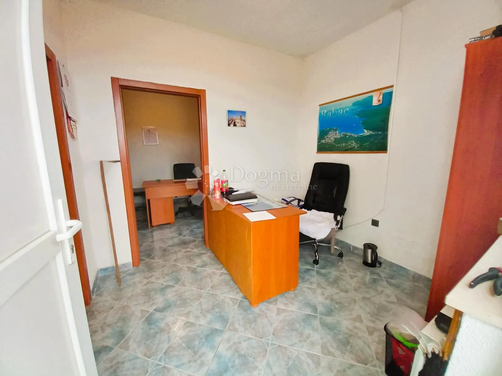 labin, etaža sa tri stambene jedinice - slika 14