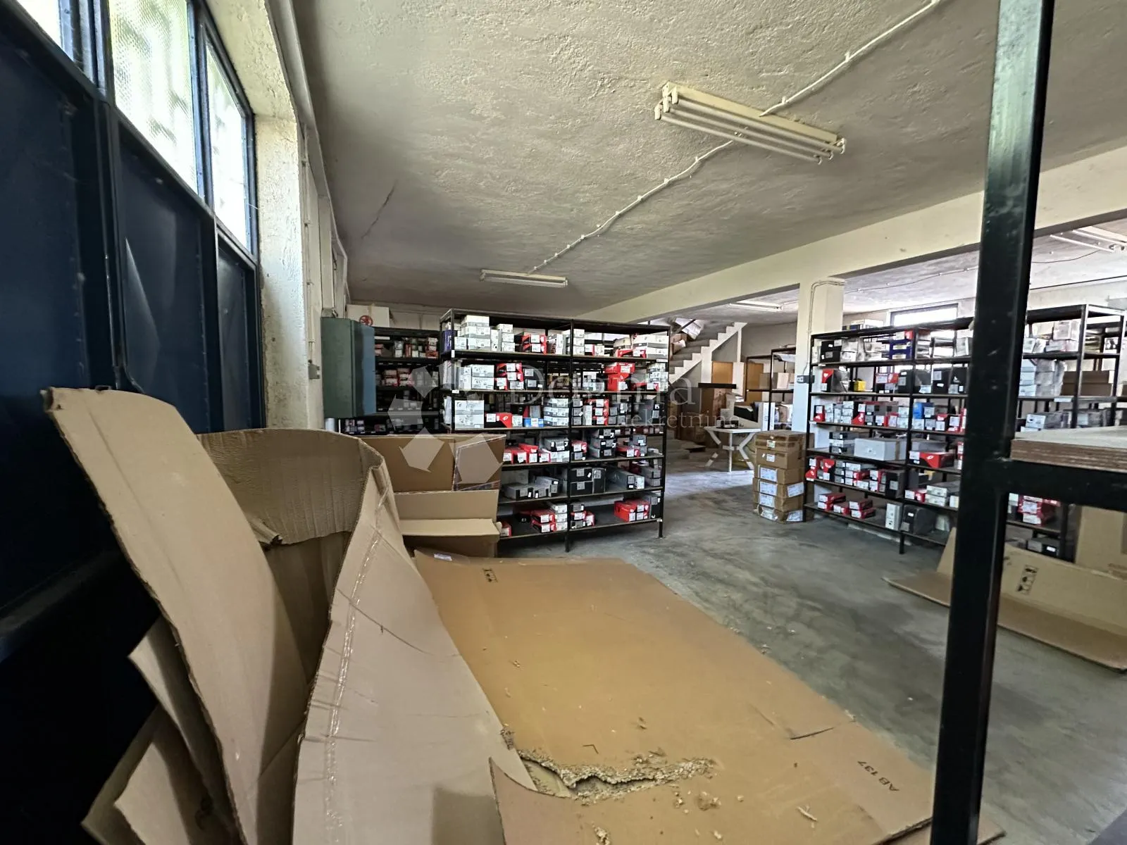 matulji-poslovni prostor 400m2 sa 680 m2okućnice - slika 7