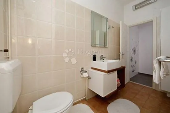 bibinje - apartmanska kuća prvi red do mora - slika 39