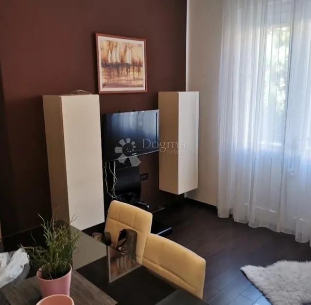belveder-adaptiran,2s+db,62.53m2,balkon odmah useljiv - slika 2