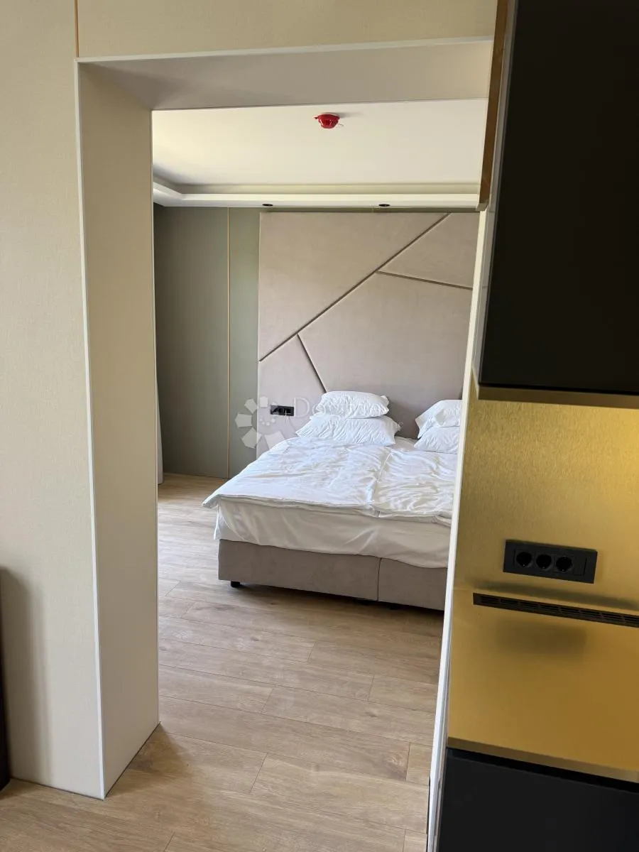 apartman u lux hotelu - slika 18