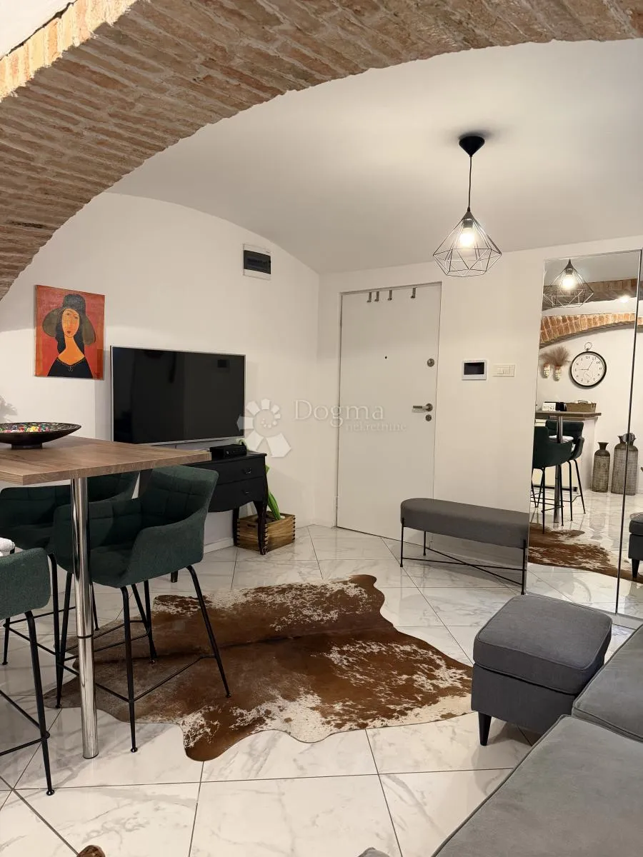strogi centar – nasuprot zrinjevca! stan 30 m², top investicija za najam - slika 6