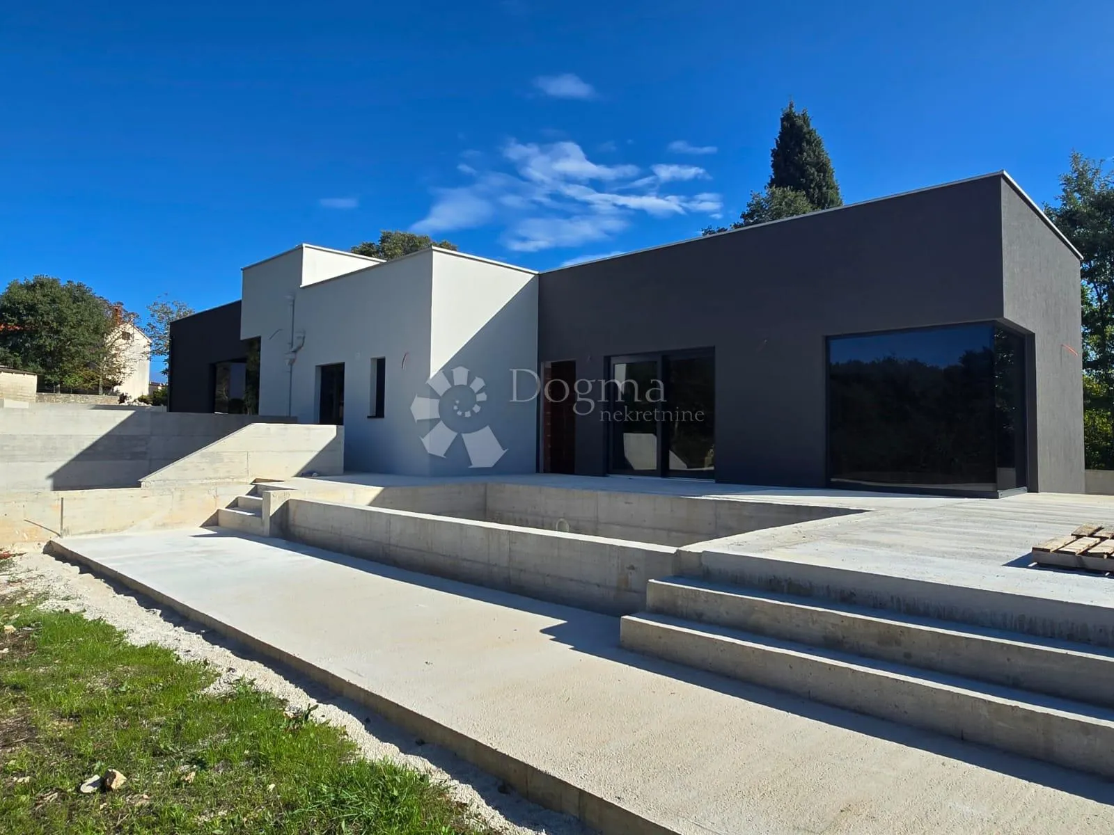 moderna dvojna villa sa infinity bazenom - barban - slika 10