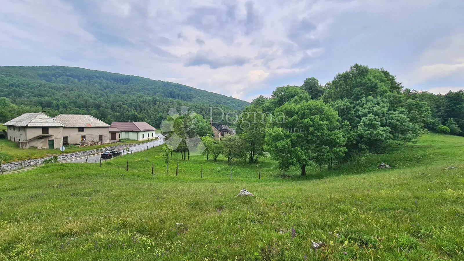 prilika za investitore, građ. parcela 4000m2 s ucrtanim objektom nadomak np risnjak i platak - slika 9
