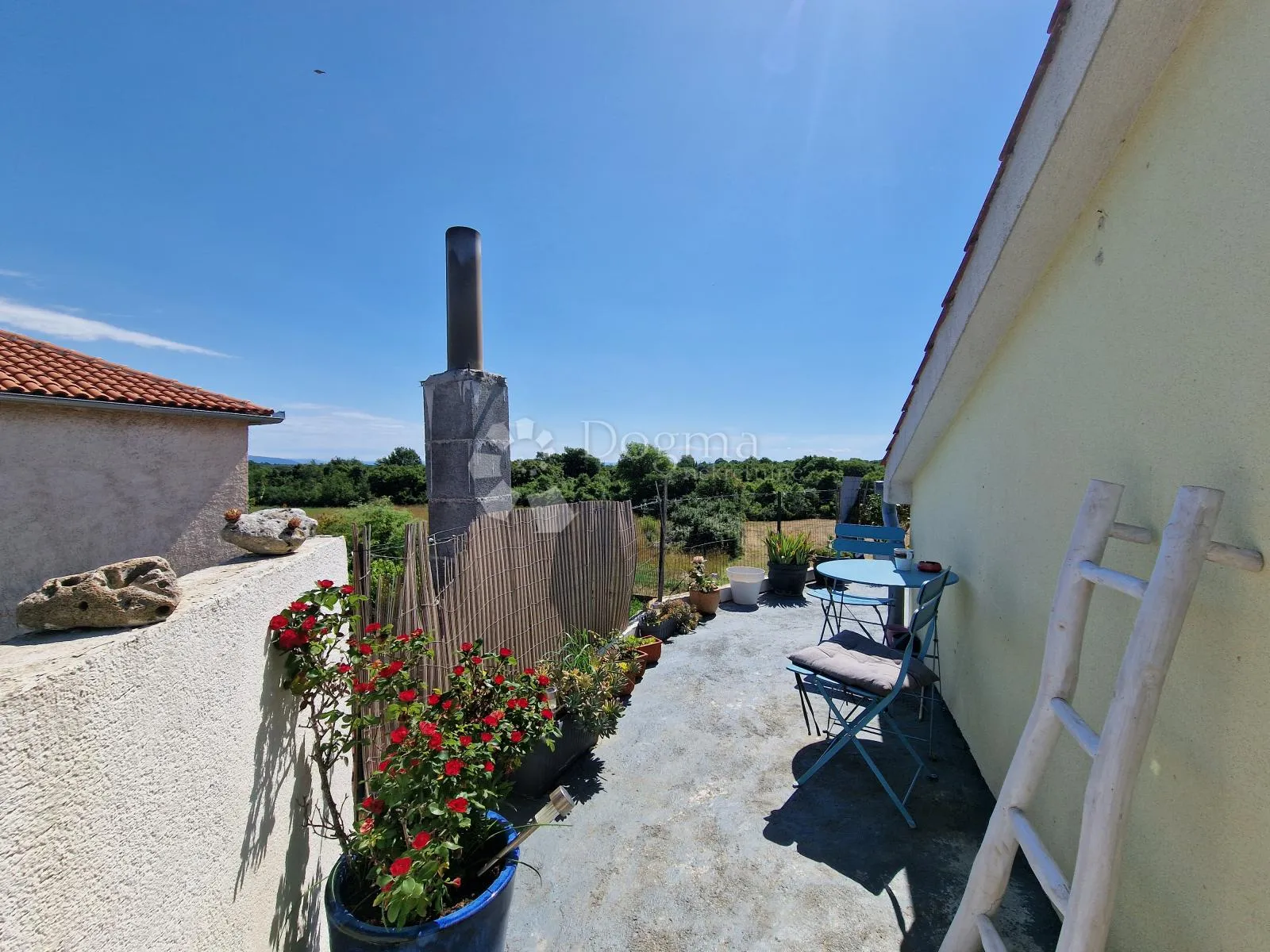 prostran unikatan stan 132 m2 s vrtom 62 m2 – šišan, istra - slika 28
