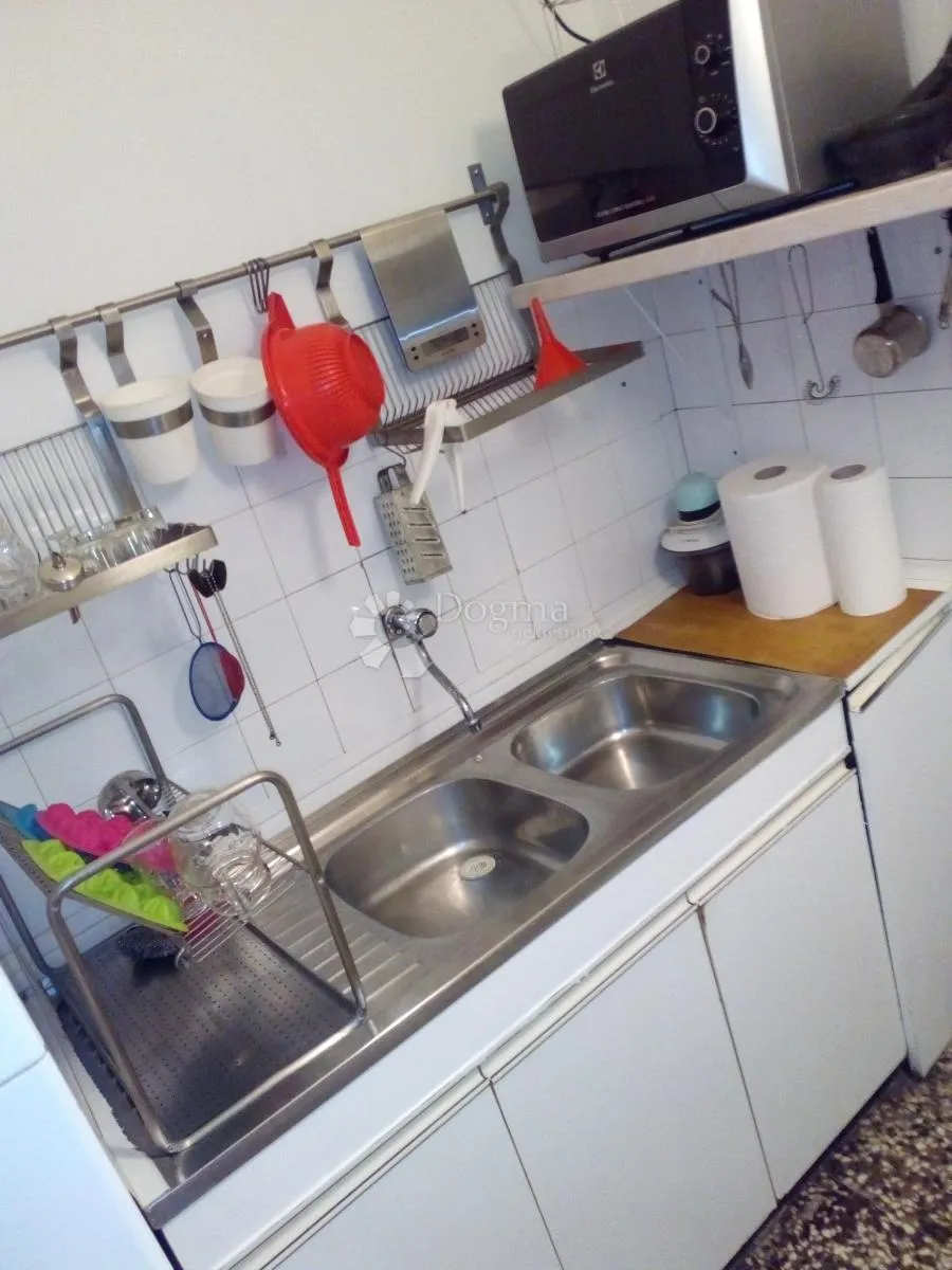samostojeća kuća s velikom okućnicom – kaštel štafilić - slika 15
