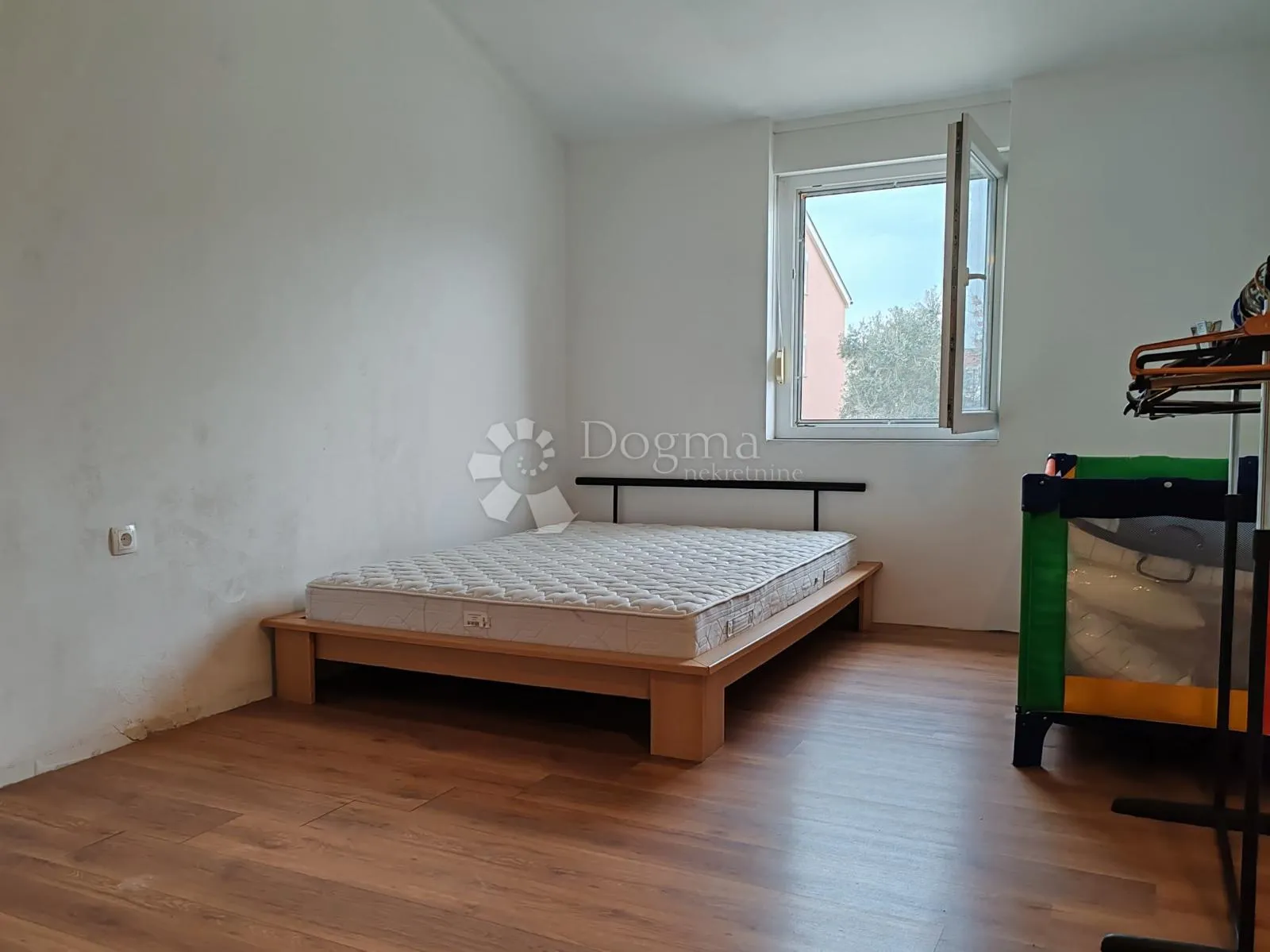 apartman vir 90m² – 300m od plaže - slika 7