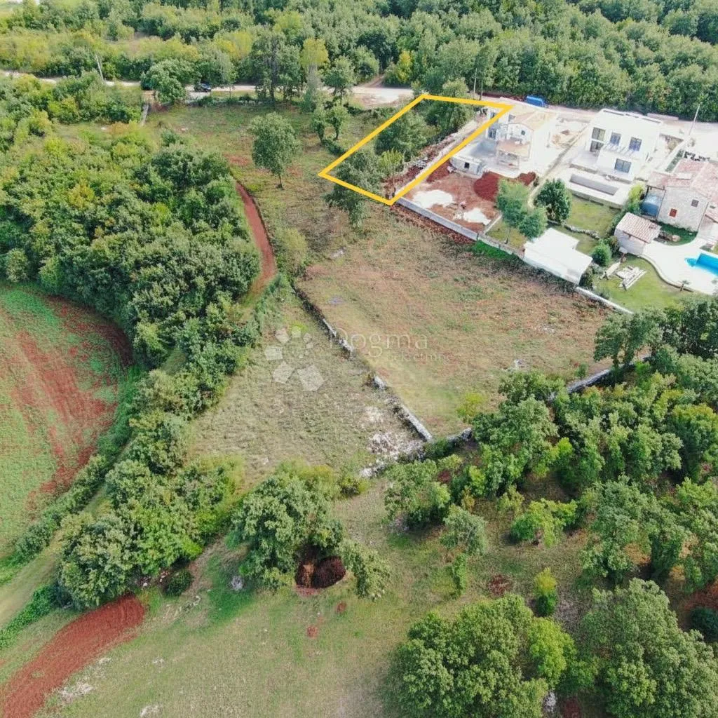 svetvinčenat: građevinsko zemljište 726m - slika 2