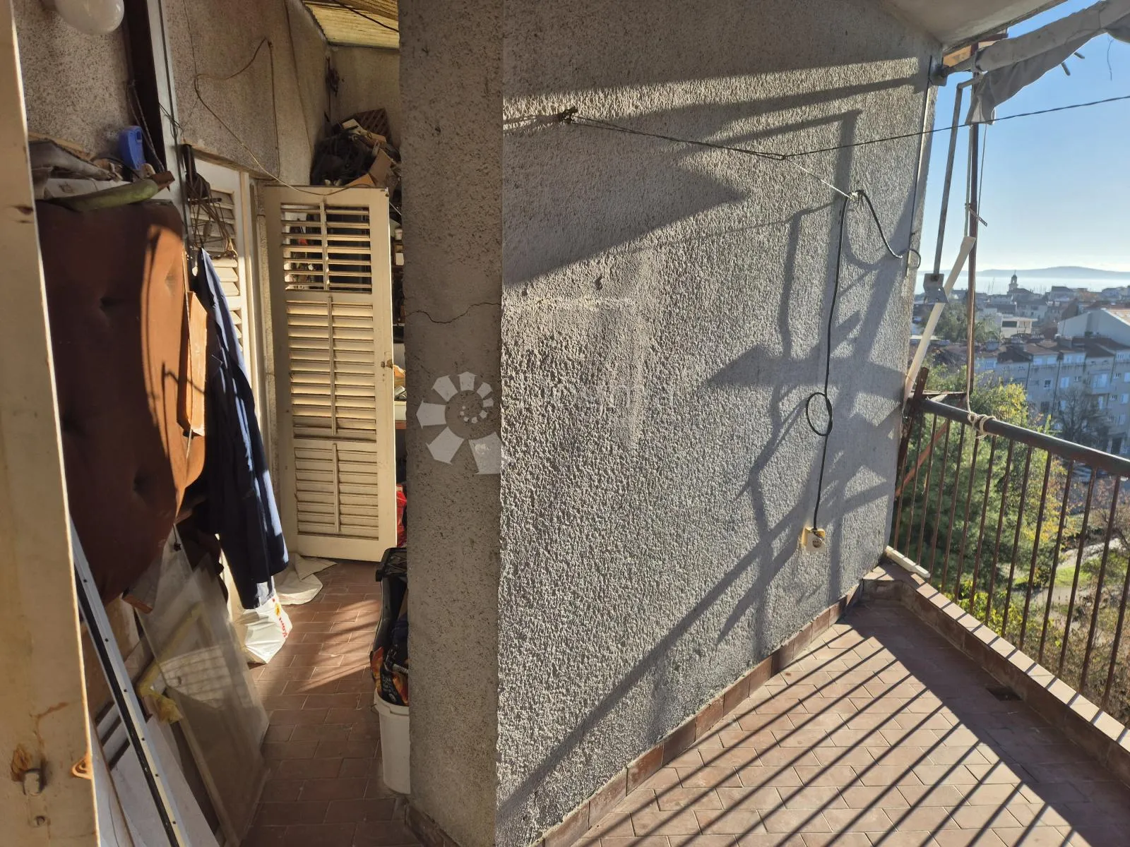 stan: lovret 58m2 sa 30m2 terase - slika 2