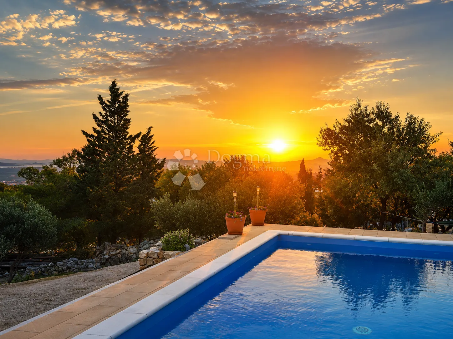 mediteranska vila okružena maslinama s panoramskim pogledom - slika 5