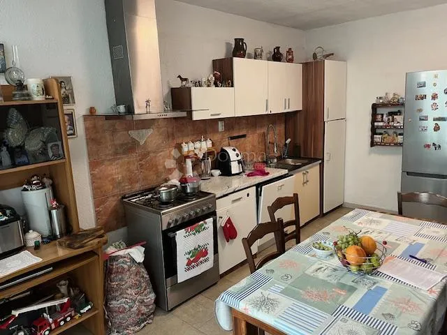 kuća ,šmrika - slika 5