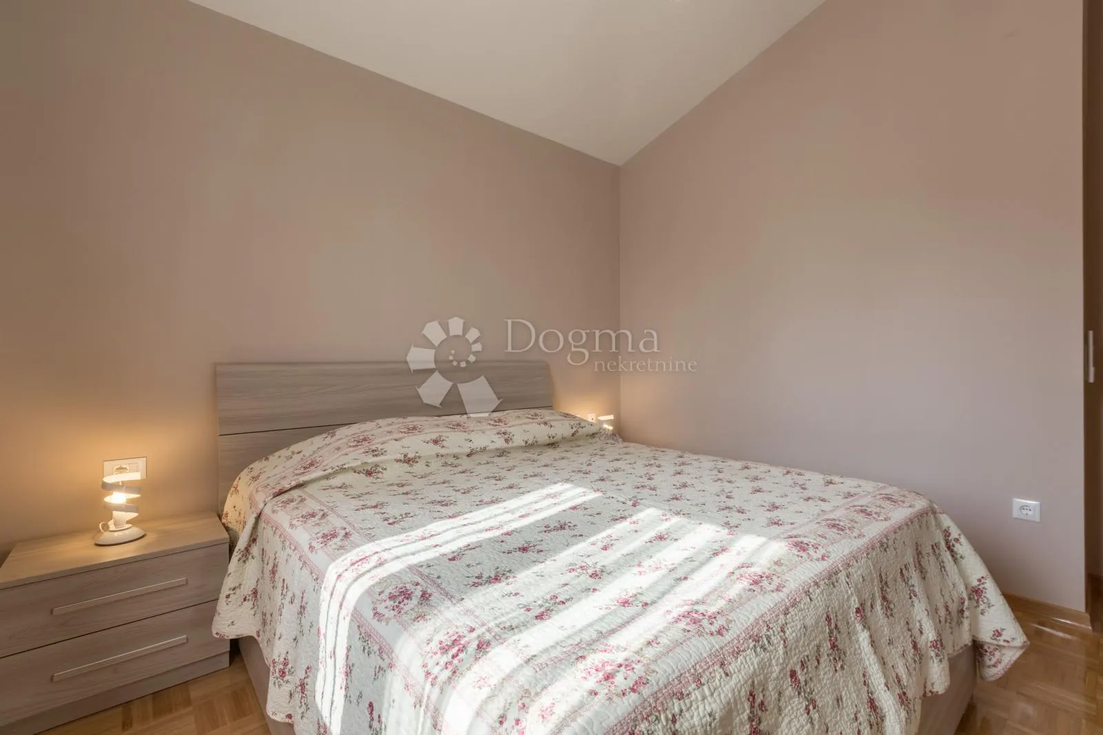poreč-kaštelir,labinci- kuća sa bazenom - slika 27