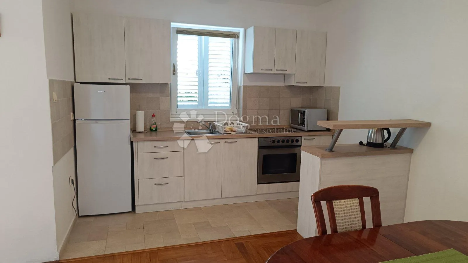 malinska, 61 m2 2s+db, balkon, parking - slika 3