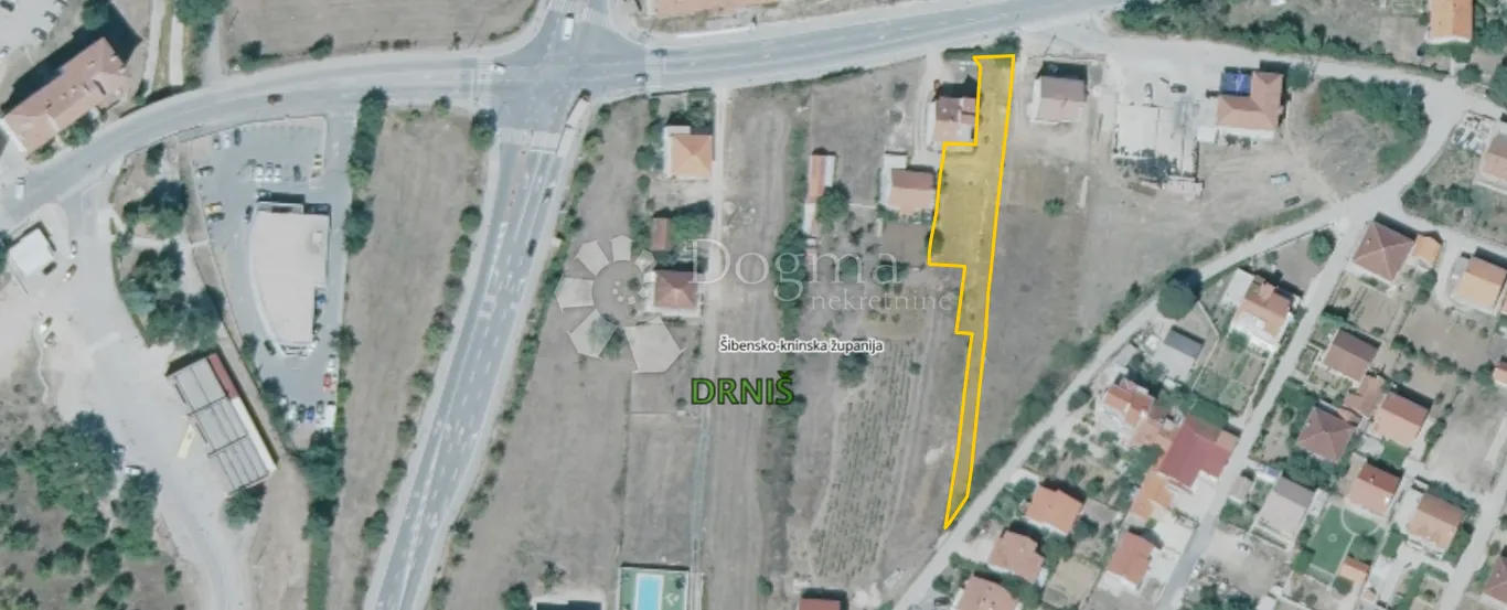 građevinsko zemljište u centru drniša - slika 3