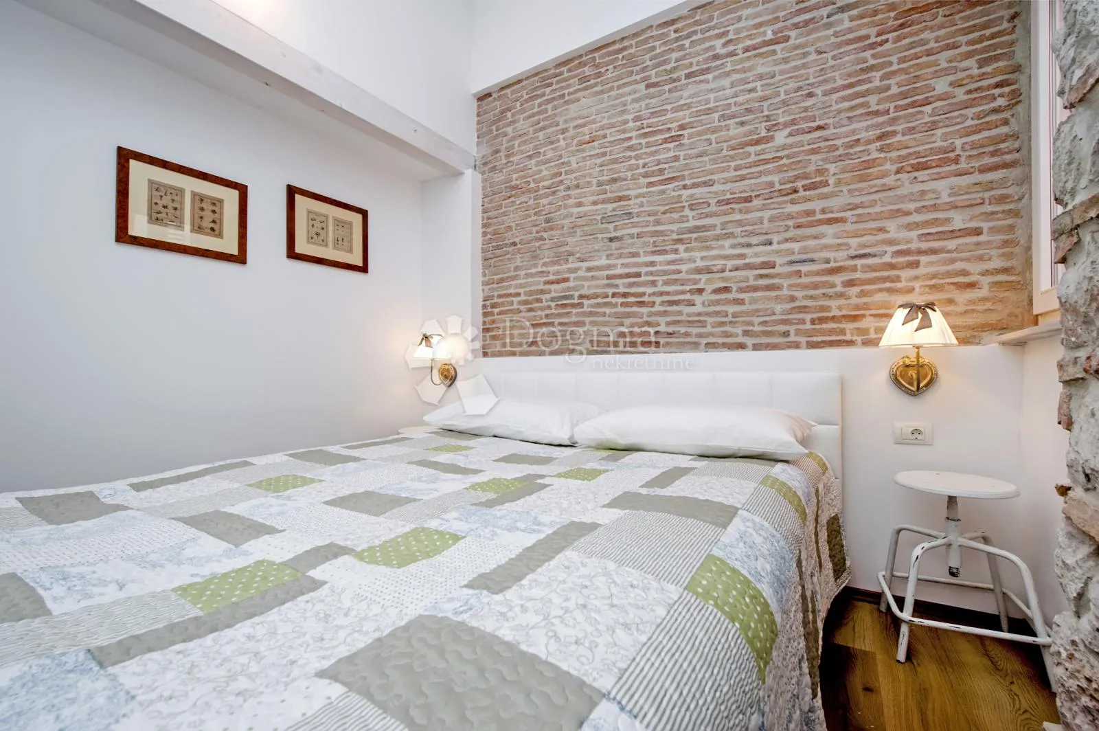 rovinj - sniženo! kuca s 3 apartmana u srcu starog grada - slika 59