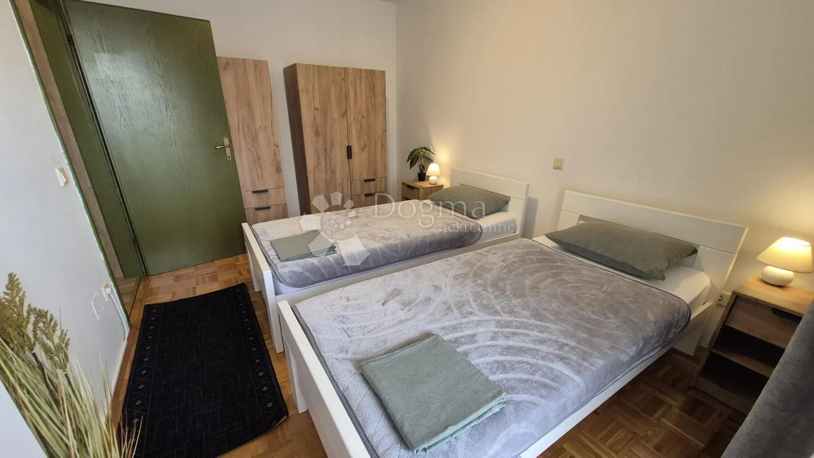 2 stana jedna investicija samo 500 m od mora - slika 34