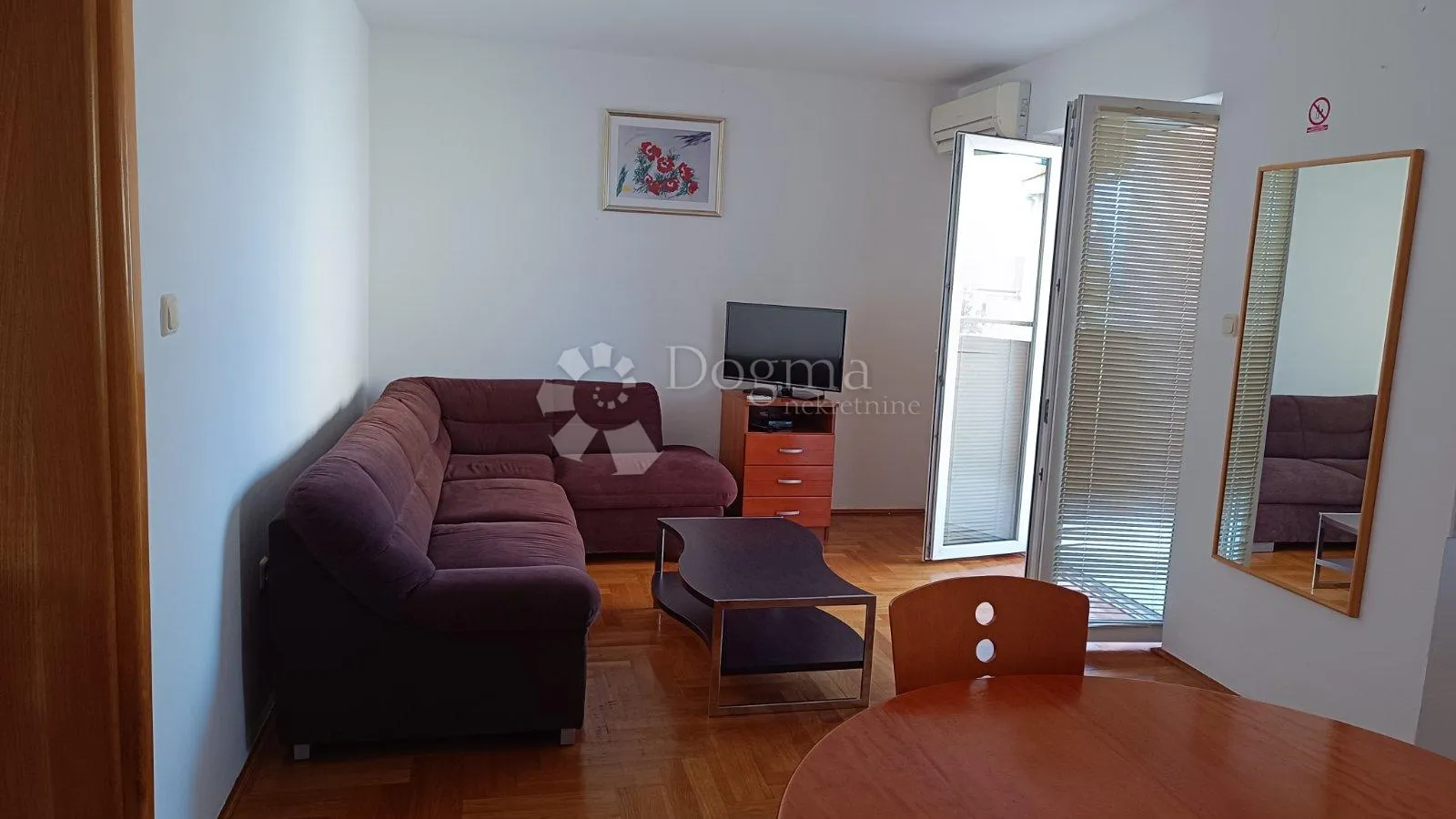 malinska, 61 m2 2s+db, balkon, parking - slika 1