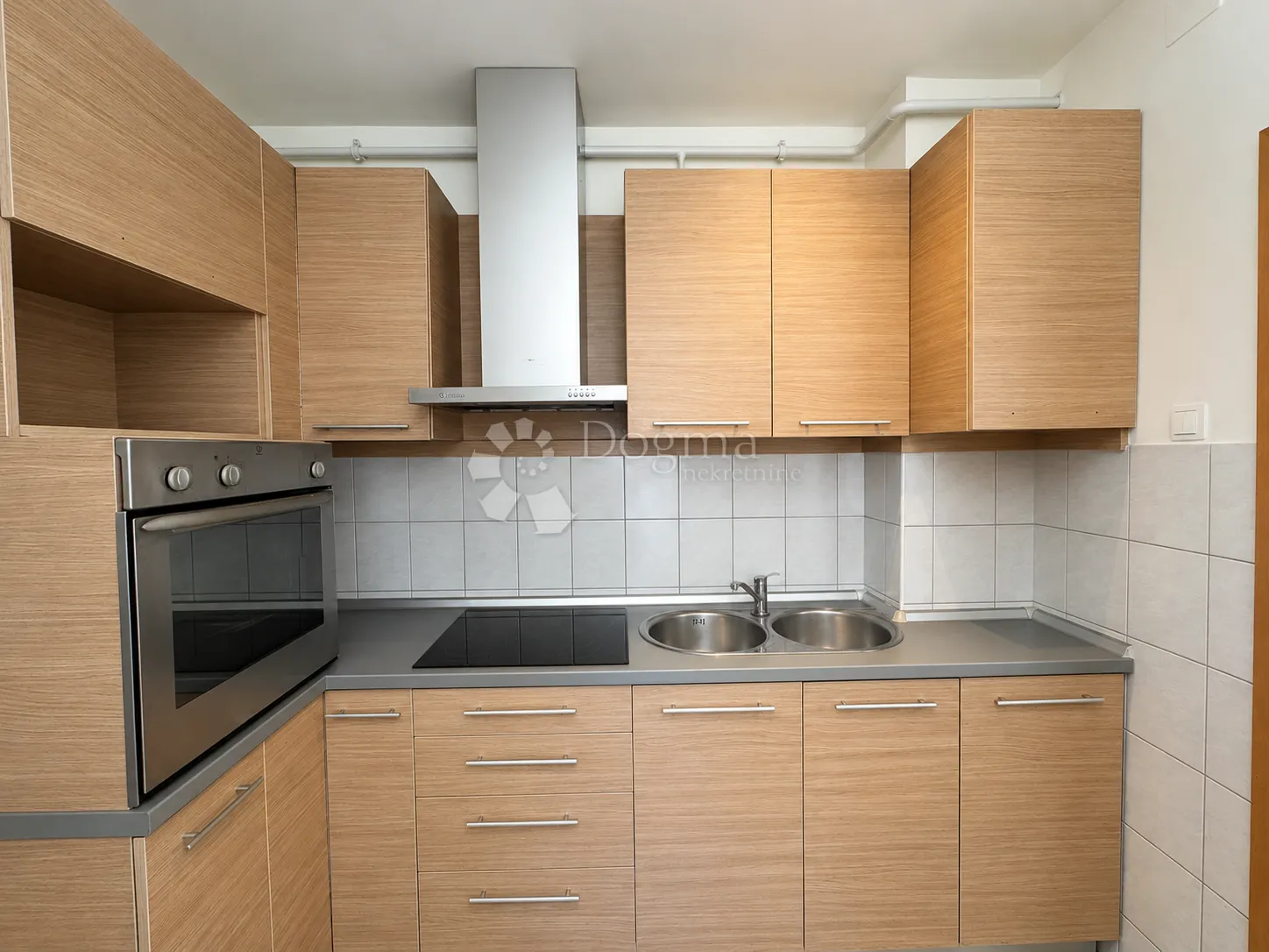 donji kućan – kuća s 1.704 m² okućnice i investicijskim potencijalom - slika 10