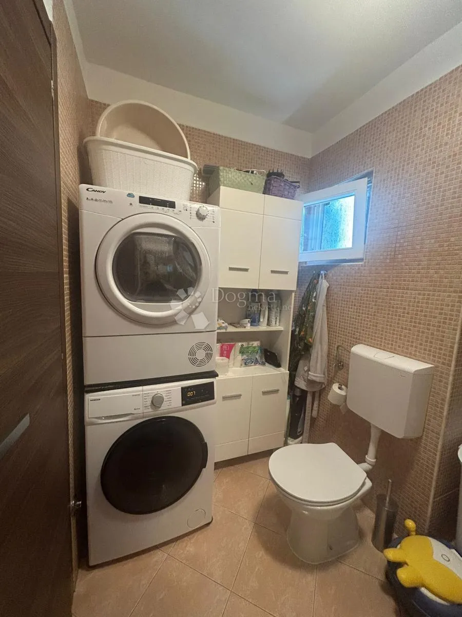 dvoetažni stan u fažani, 400 m od mora – 65 m² + galerija 28 m² - slika 20