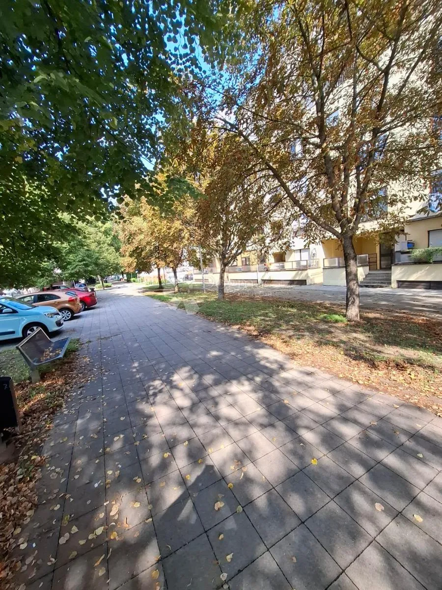 stan idealan za obitelj u uređenom dijelu zagreba - slika 13