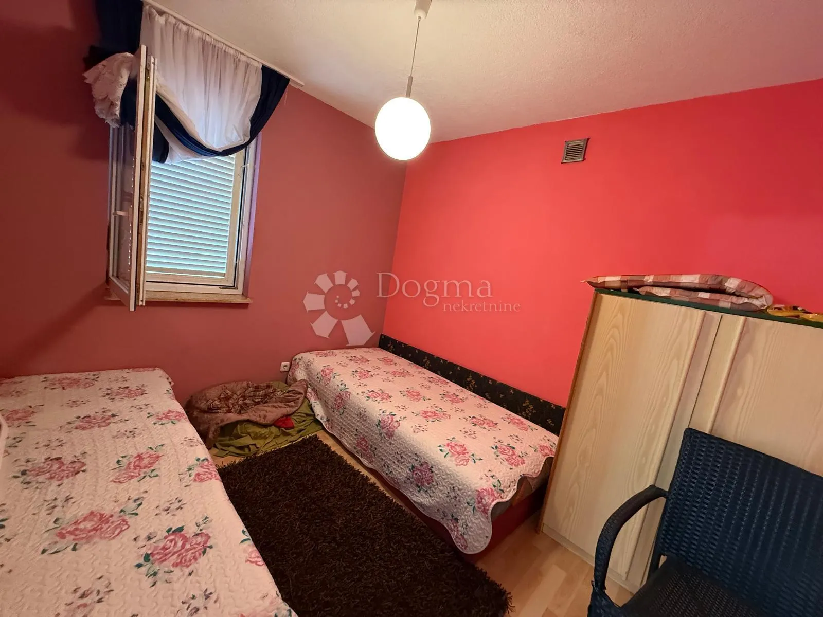 apartman s terasom vrtom parking namješten prilika !!! - slika 12