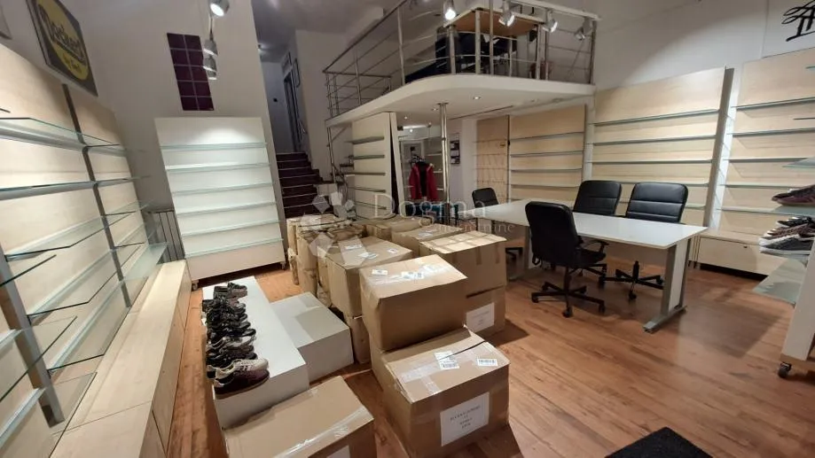 KNEŽIJA – Poslovni prostor 67,5 m² + galerija, prizemlje, odlična lokacija - Zagreb