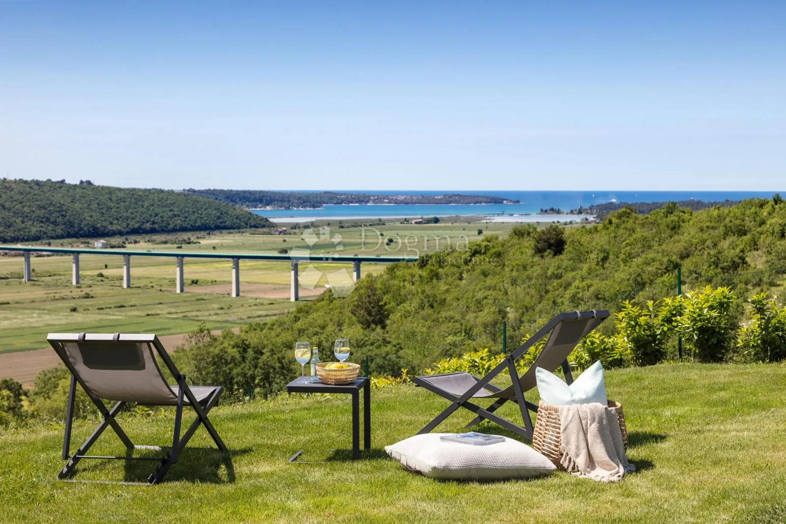 novigrad, impresivna vila s izuzetnim pogledom na more - slika 25