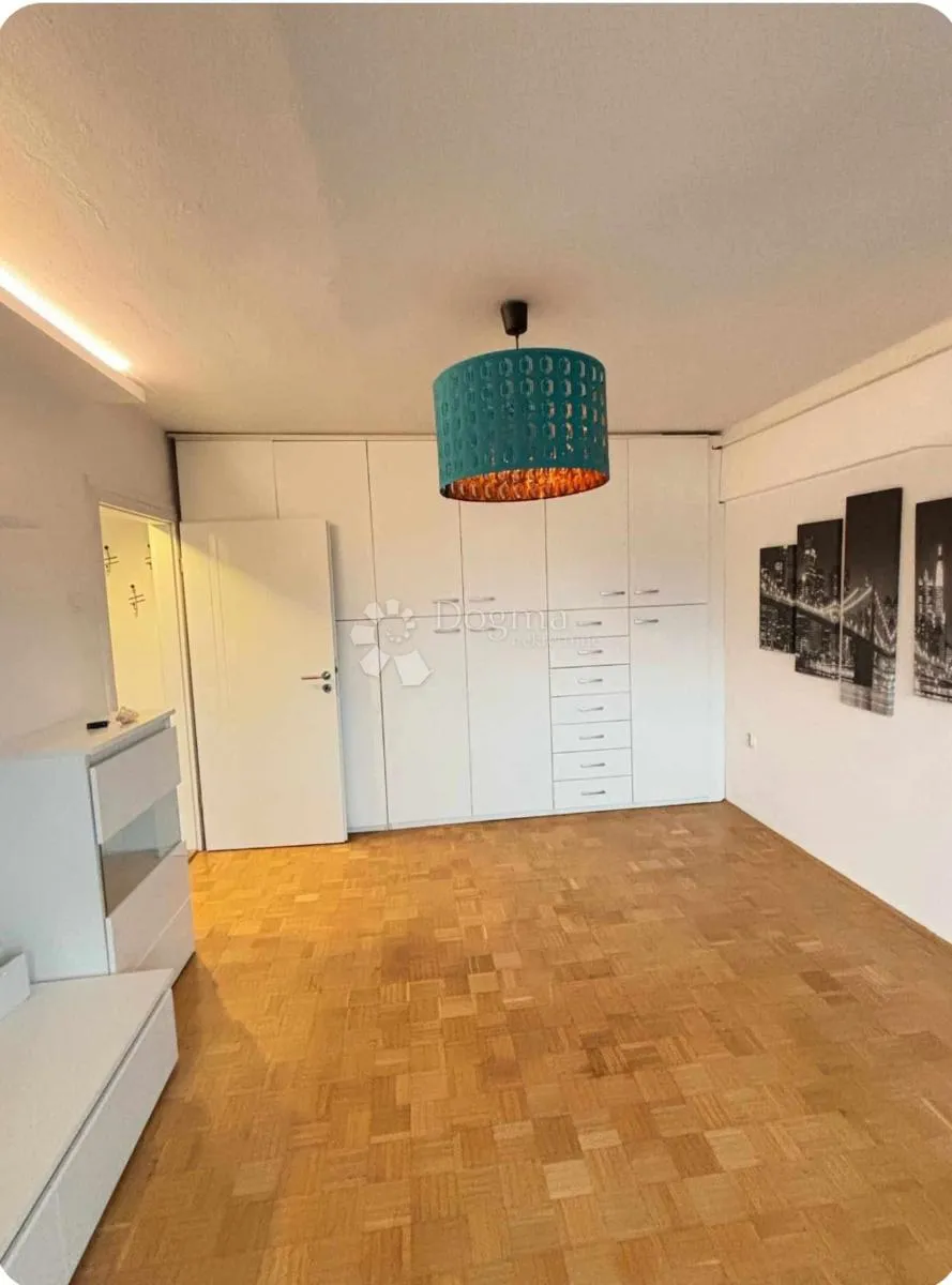 stan gornji grad - centar osijeka 40m2 - slika 2