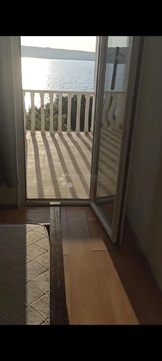 kuća dvojna gornji karin , pogled na more - slika 5