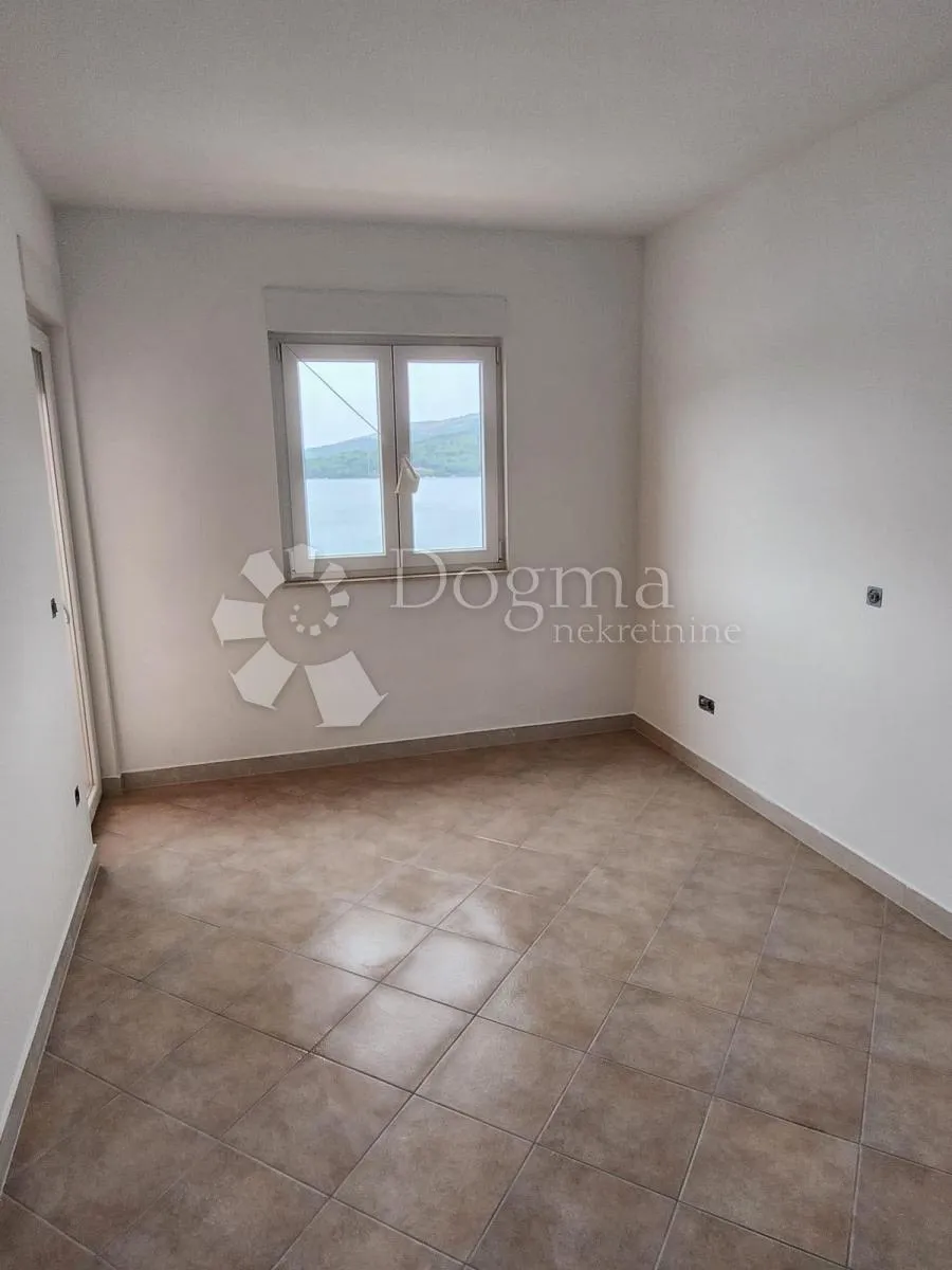 apartman prvi red do mora, marina - slika 24