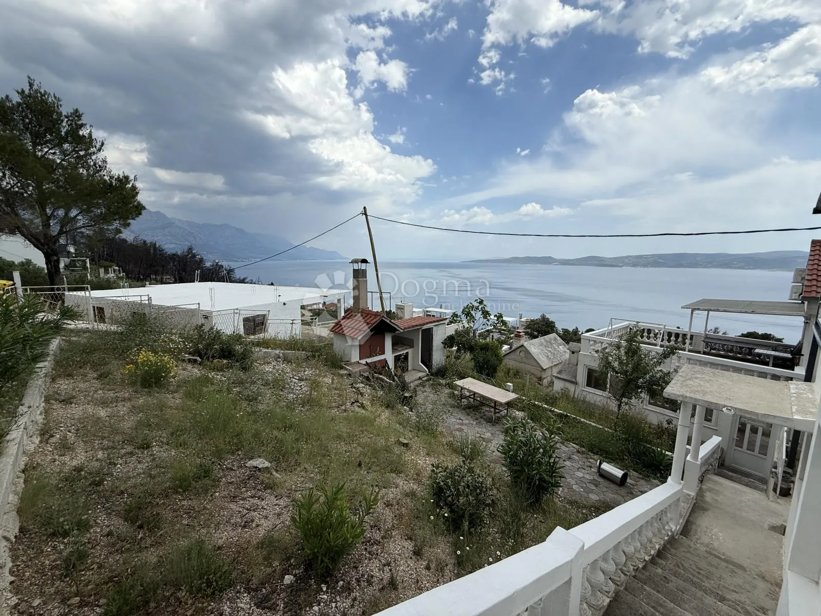 dva apartmana, marušići - slika 1