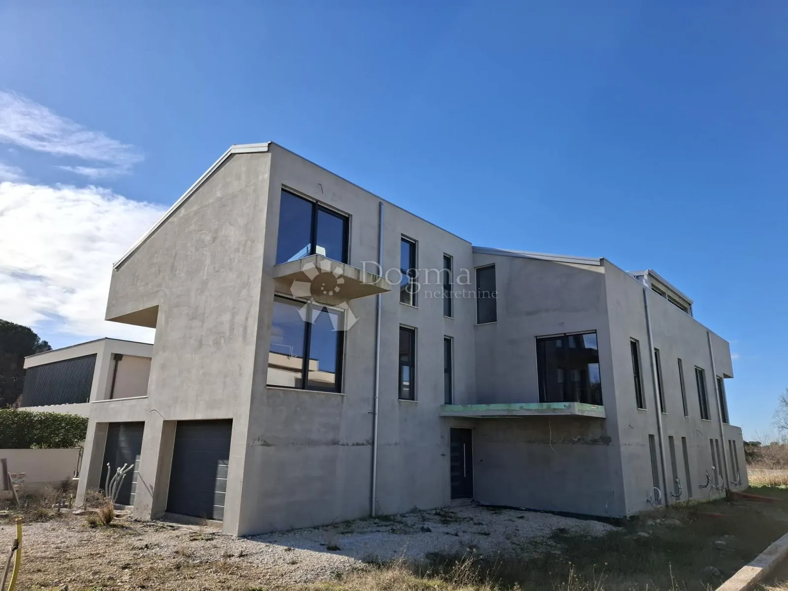 poreč - stan u novogradnji blizu grada i mora - slika 3