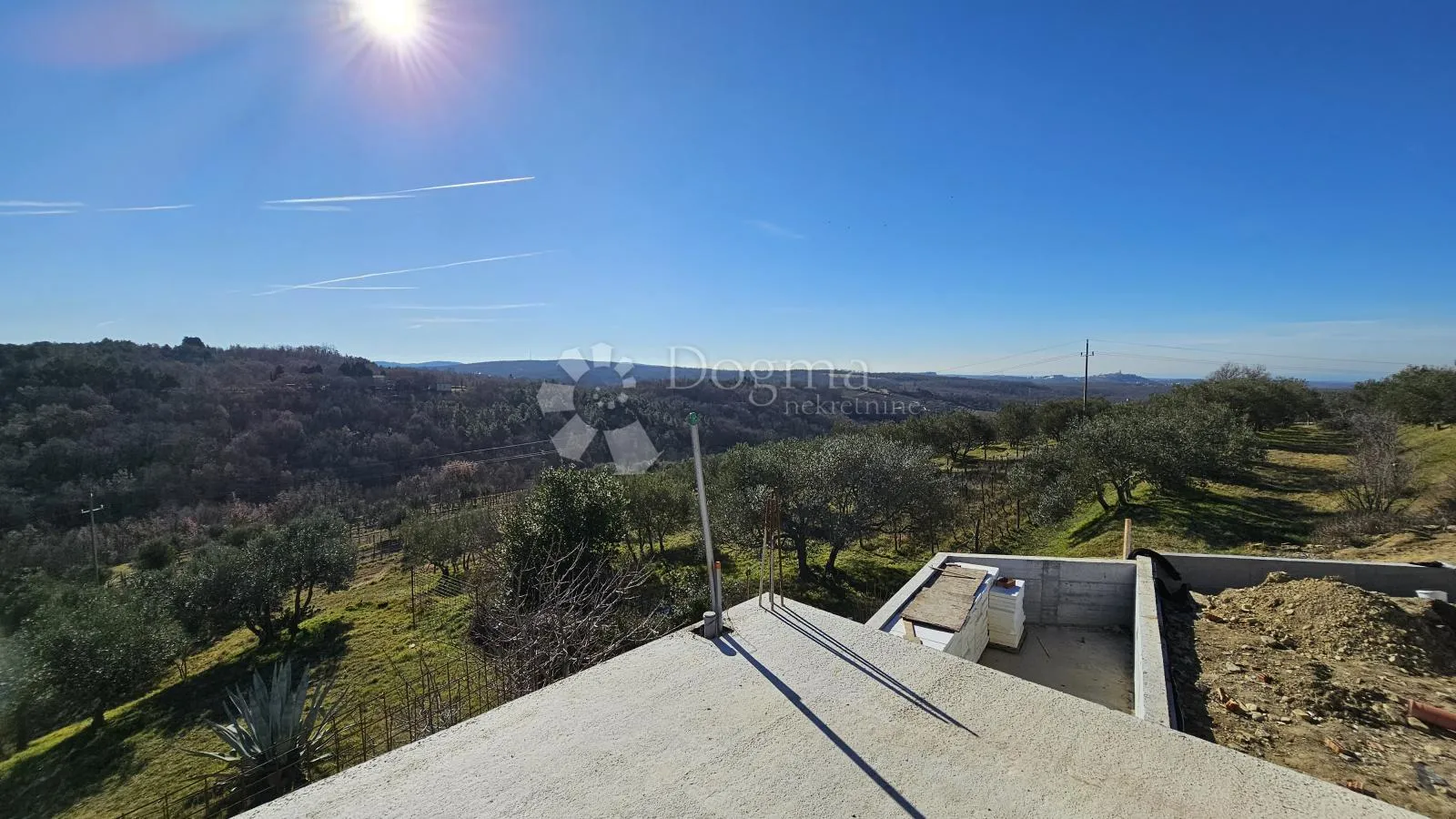istarska vila s panoramskim otvorenim pogledom prema moru - slika 16
