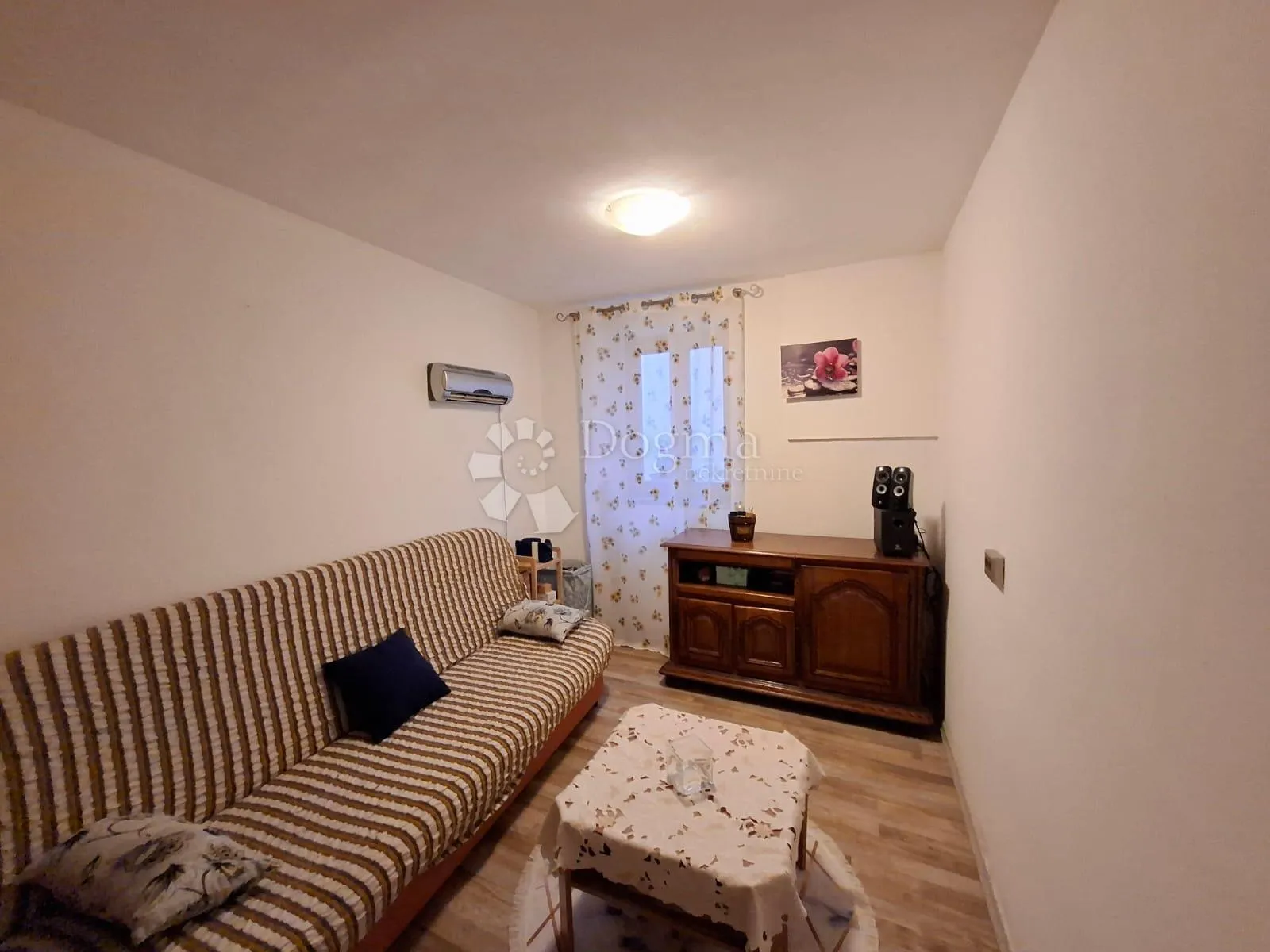 buje - renovirana kamena kuća u starogradskoj jezgri 4ss+db - slika 19