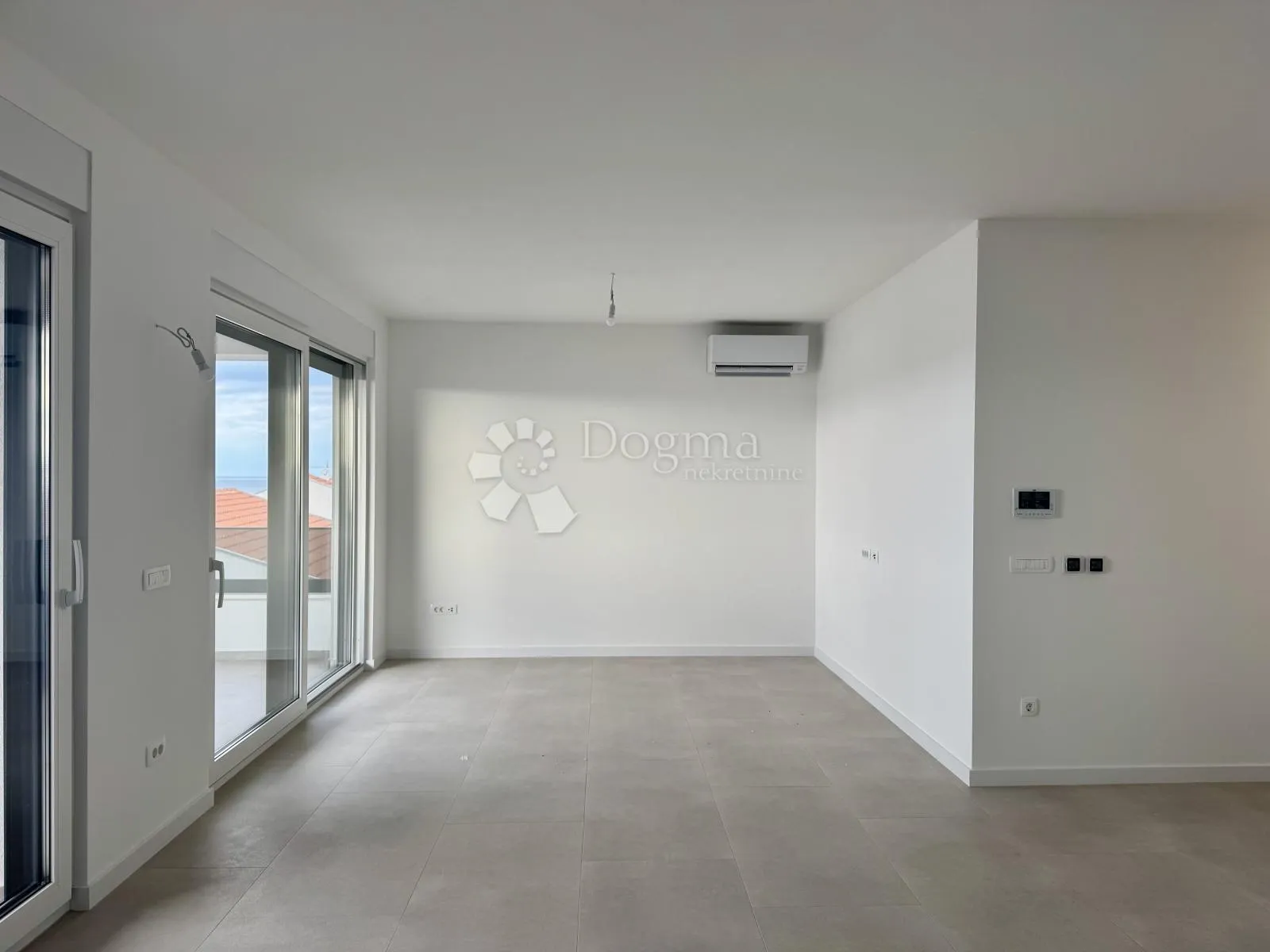 diklovac | penthouse s krovnom terasom, pogled na more - slika 3