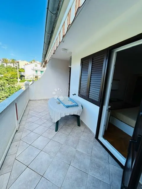 kuća na rabu - 300 m od plaže - slika 22