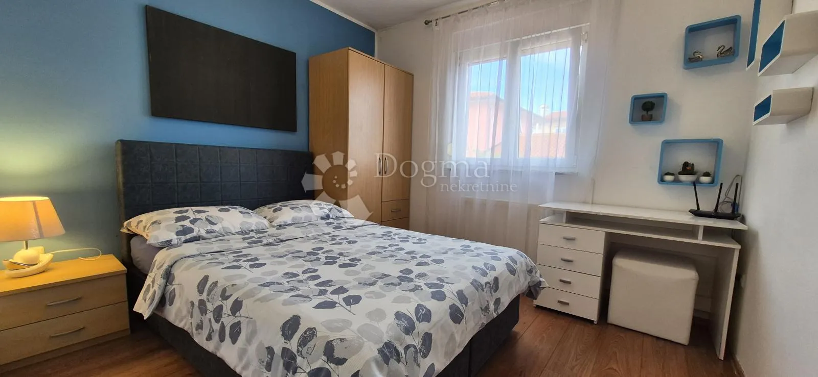 kuća sa 2 stana i bazenom - slika 75