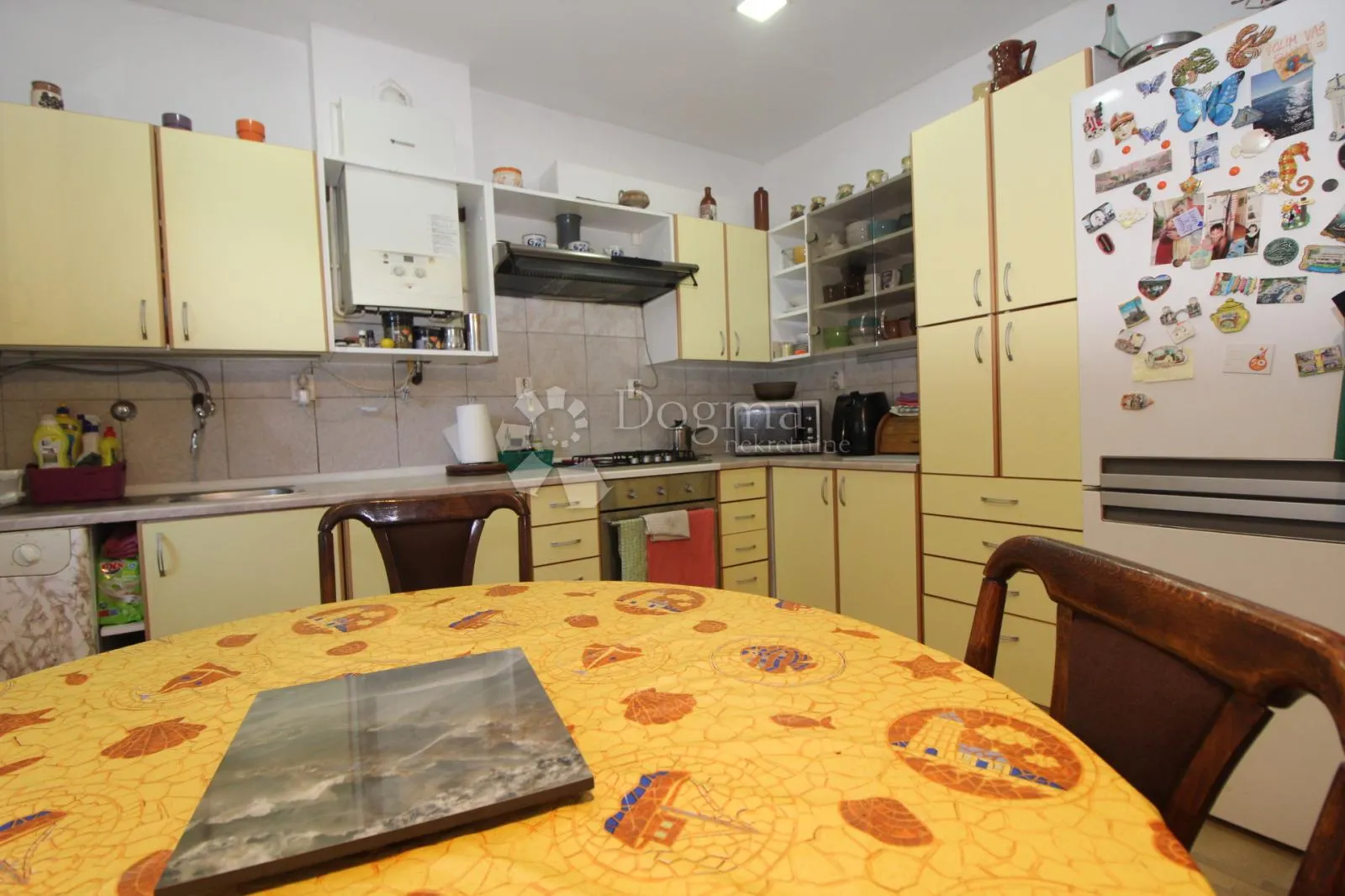 belveder stan sa 150m2 okućnice - slika 9