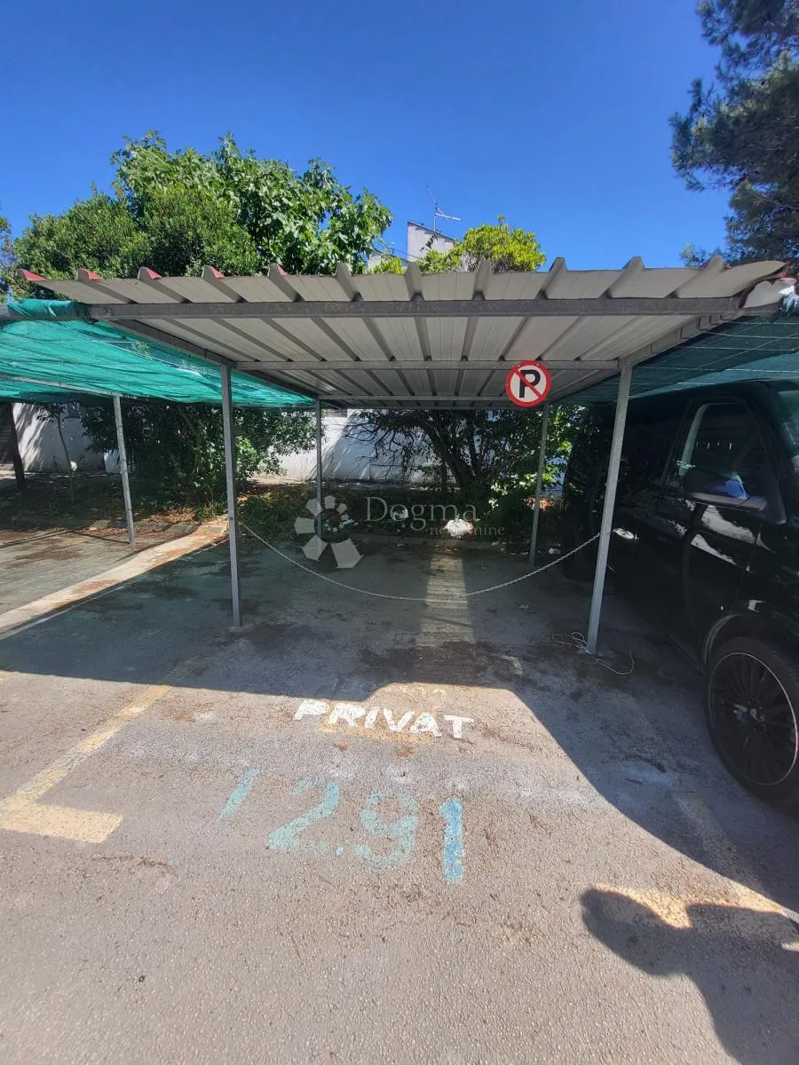 kompletno renoviran apartman s balkonom nadomak mora - barariga - slika 10